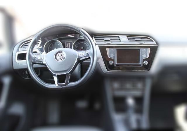 Volkswagen Touran Comfortline Kamera Navi LED ACC AHK StandHZG Start