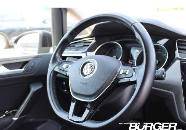 Volkswagen Touran Comfortline Kamera Navi LED ACC AHK StandHZG Start