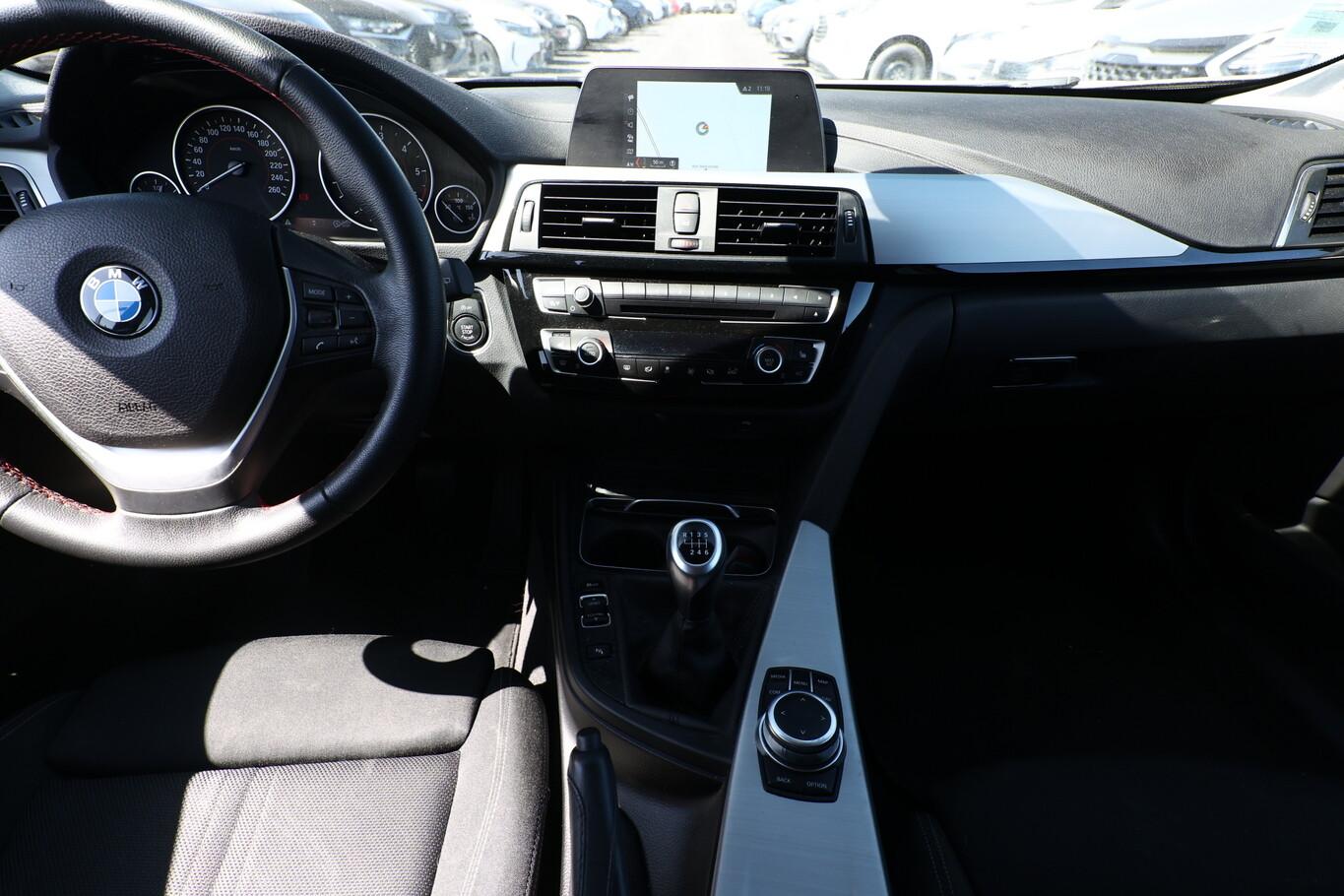 BMW 318 d Touring Sport Line LED Nav SHZ PDC KeyL