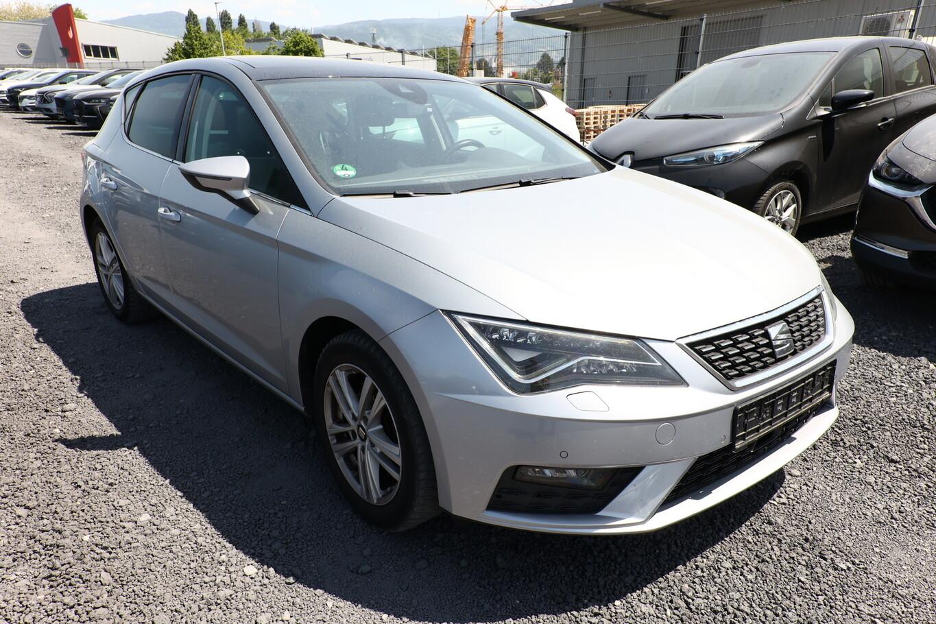 Seat Leon 1.4 TSI 125 Xcellence LED SchiebeD ACC AHK