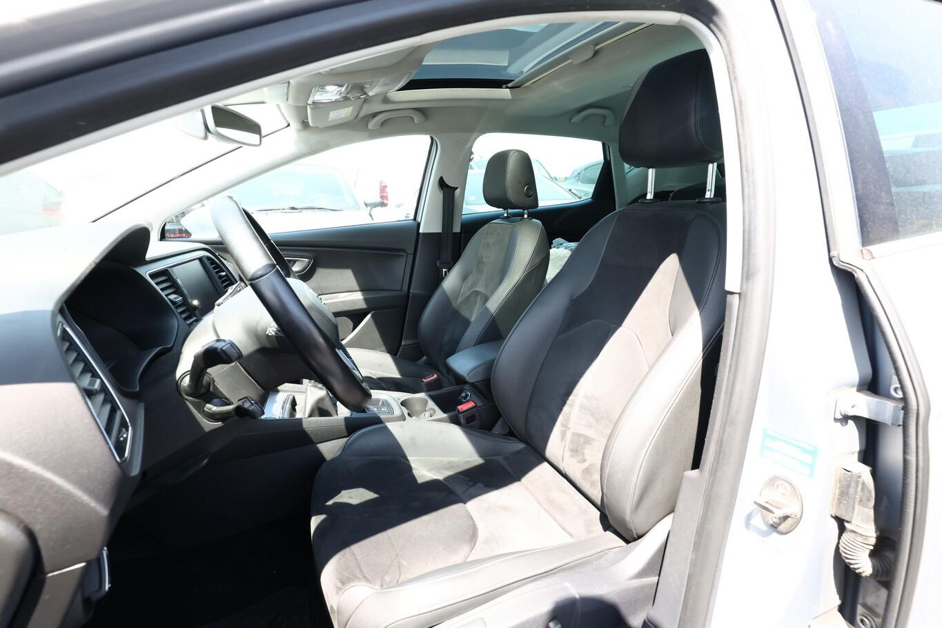 Seat Leon 1.4 TSI 125 Xcellence LED SchiebeD ACC AHK