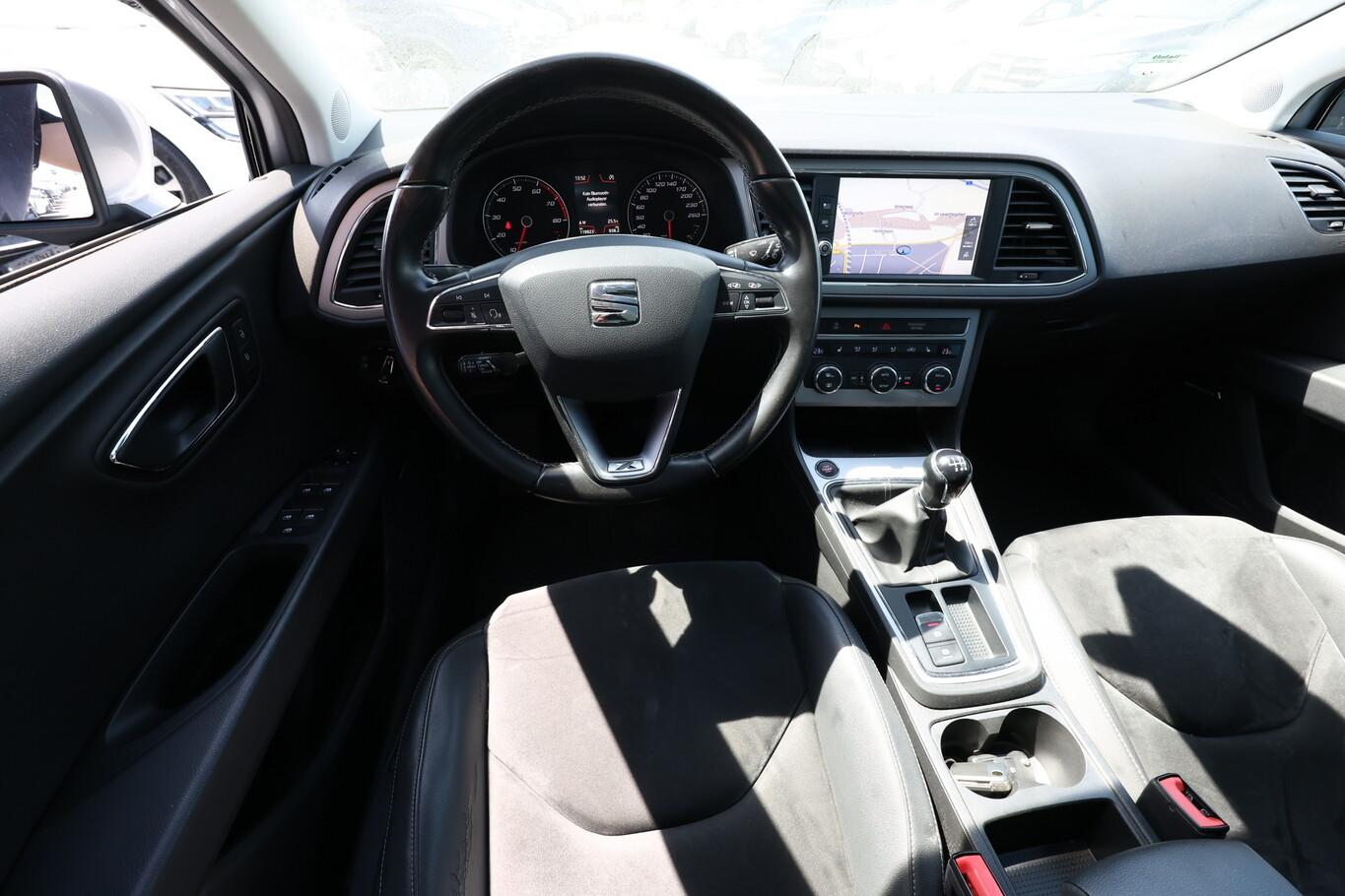 Seat Leon 1.4 TSI 125 Xcellence LED SchiebeD ACC AHK