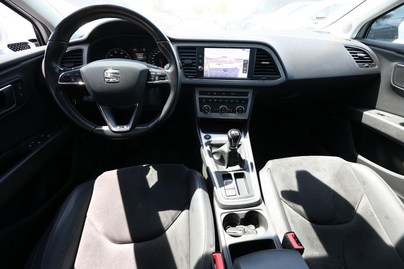 Seat Leon 1.4 TSI 125 Xcellence LED SchiebeD ACC AHK