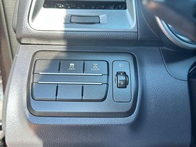 Ssangyong XLV Sapphire 4x4 +AHK+ALLRAD+Navigation+
