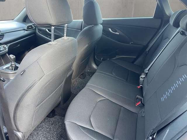 Hyundai i30 Passion + ++Navi+AHK+Kamera+