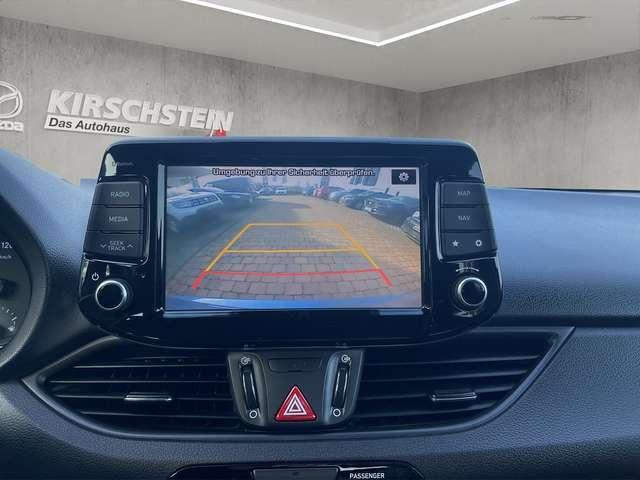 Hyundai i30 Passion + ++Navi+AHK+Kamera+