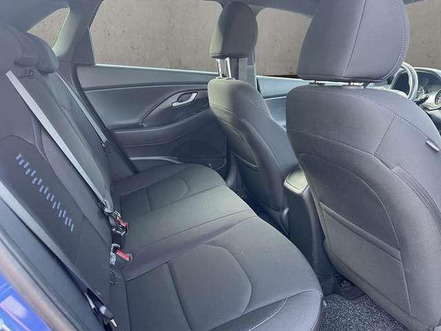 Hyundai i30 Passion + ++Navi+AHK+Kamera+