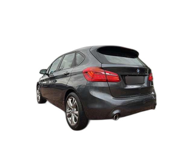 BMW 220 d Advantage Active Tourer +AHK+Navigation+Sitzheiz
