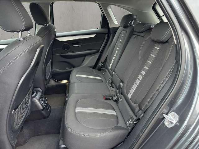 BMW 220 d Advantage Active Tourer +AHK+Navigation+Sitzheiz