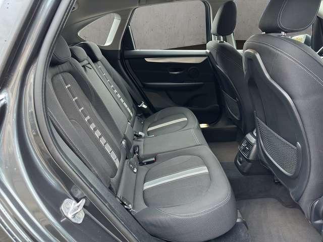 BMW 220 d Advantage Active Tourer +AHK+Navigation+Sitzheiz