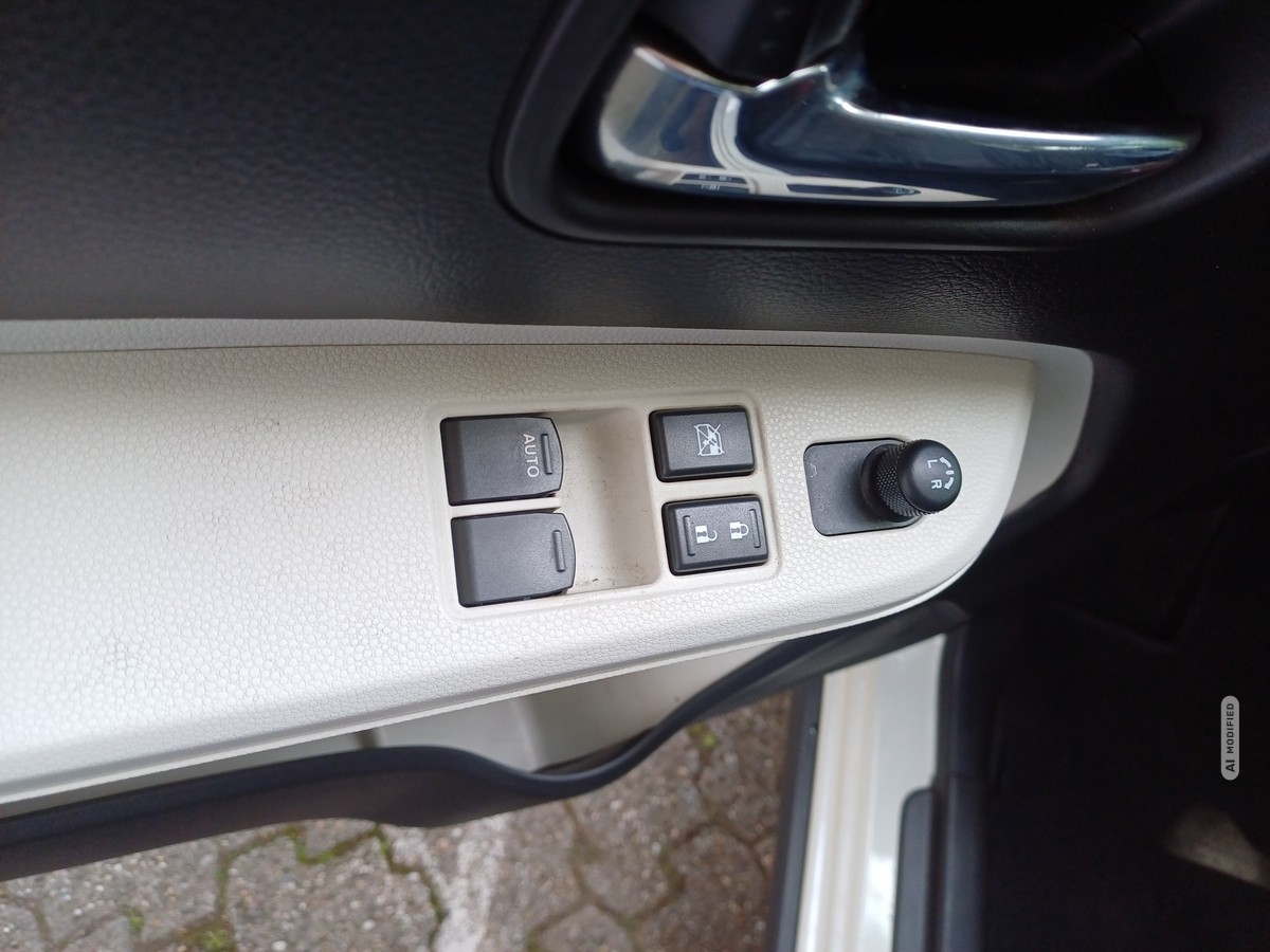 Suzuki Ignis 1,2 NAVI AllGRIP 4X4 46TKM*NAVI*KAMERA*SHZ*KLIMA*ALU