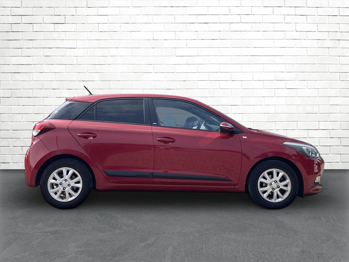Hyundai i20 Go * Klimaanlage * Tempomat * PDC * LM *