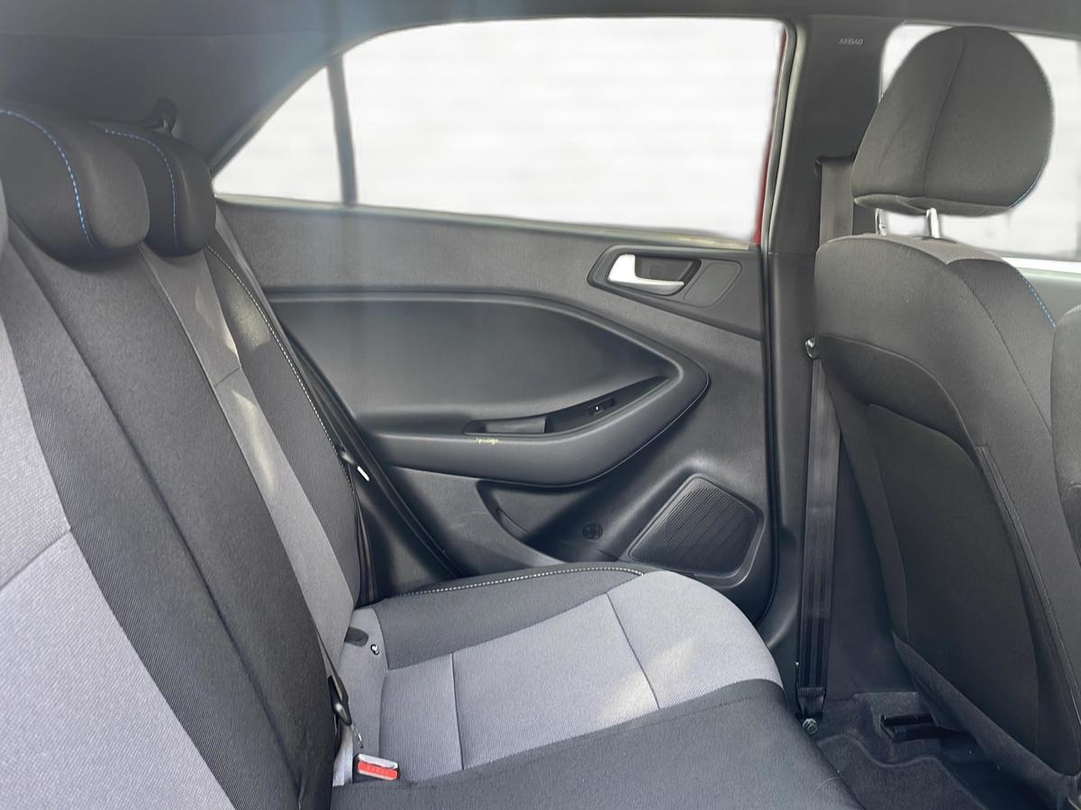Hyundai i20 Go * Klimaanlage * Tempomat * PDC * LM *