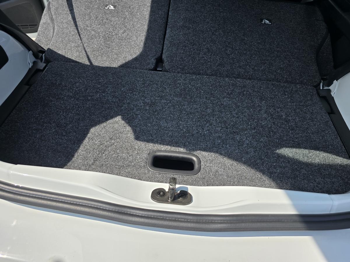 Volkswagen up! 1.0 Move MPI BMT 5 Türer Klima Rückfahkamera DAB