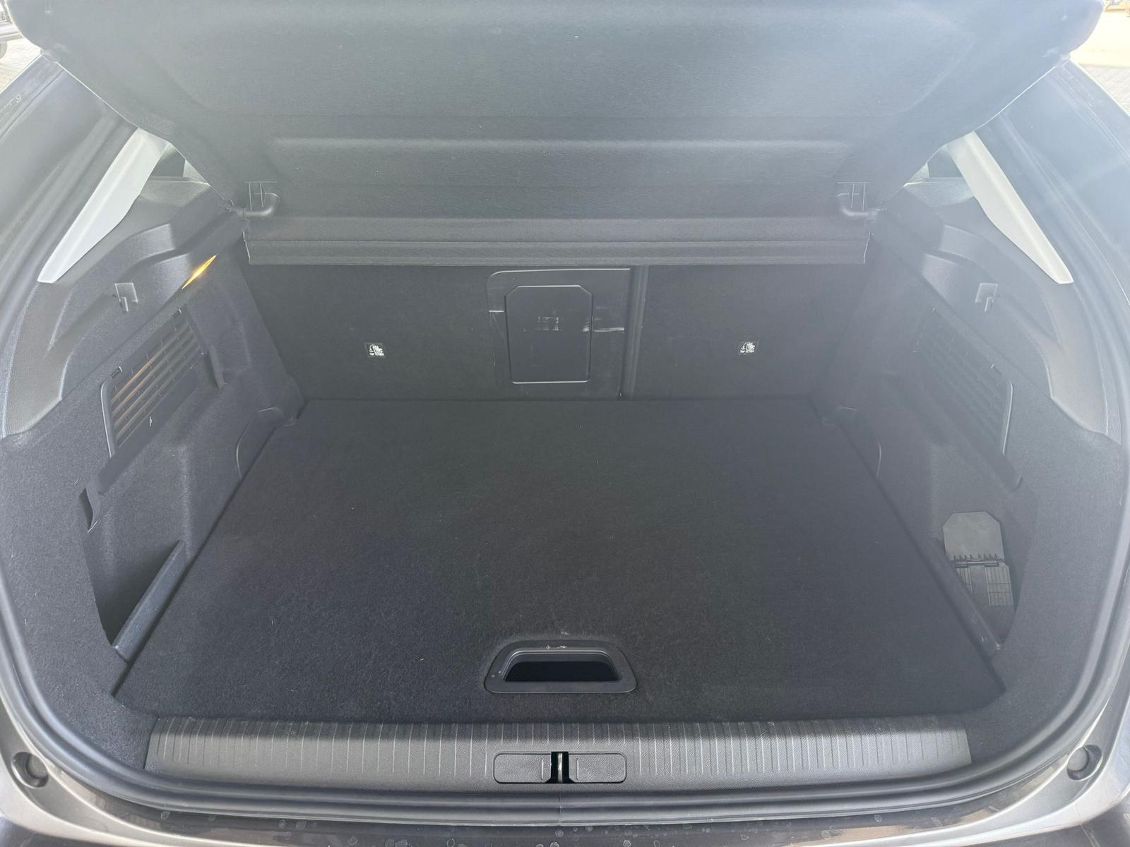 Citroën C4 Citroen  Plus 1.2 ESS 130 PS EAT8 / Keyless / Head-Up