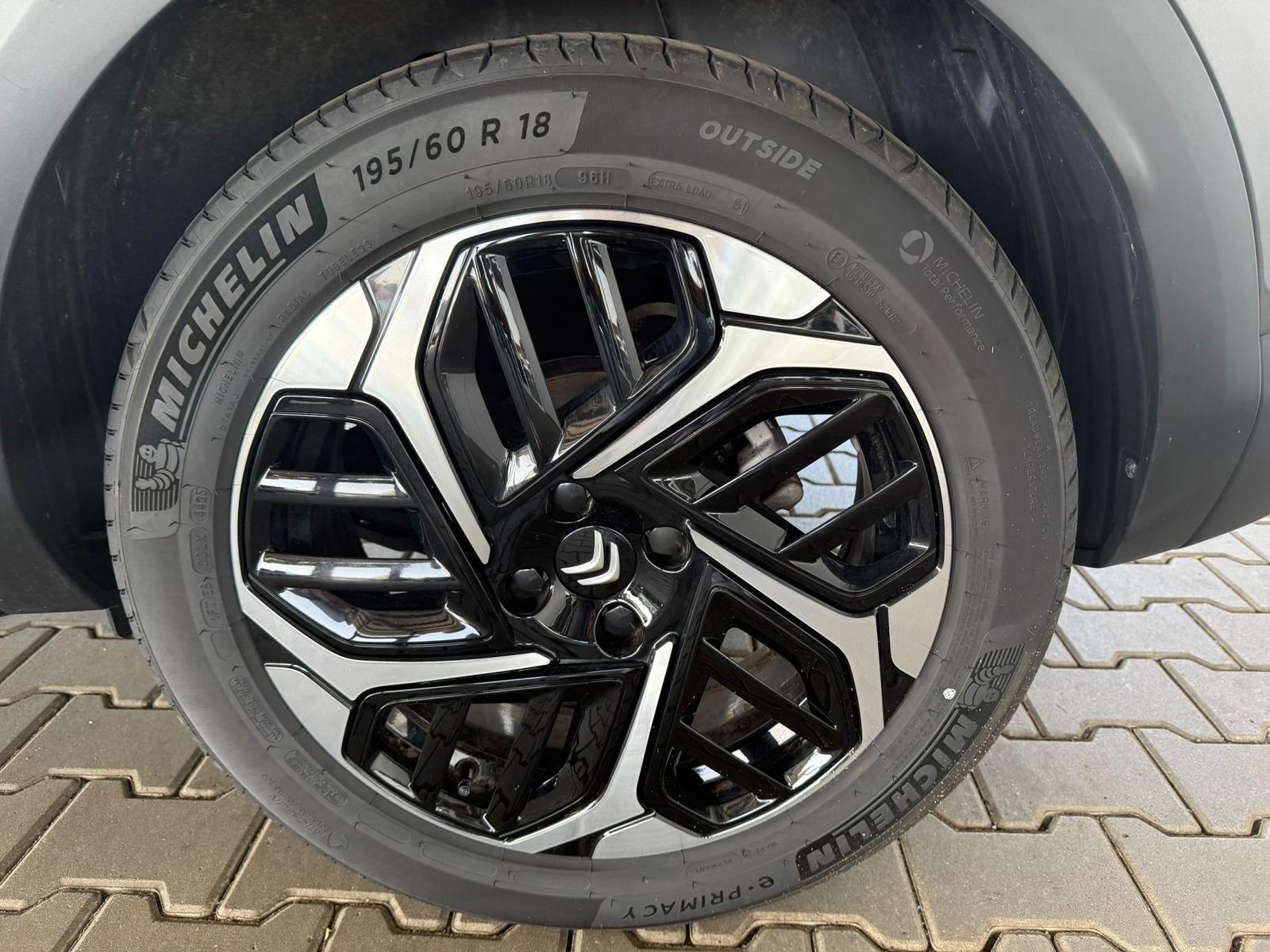 Citroën C4 Citroen  Plus 1.2 ESS 130 PS EAT8 / Keyless / Head-Up