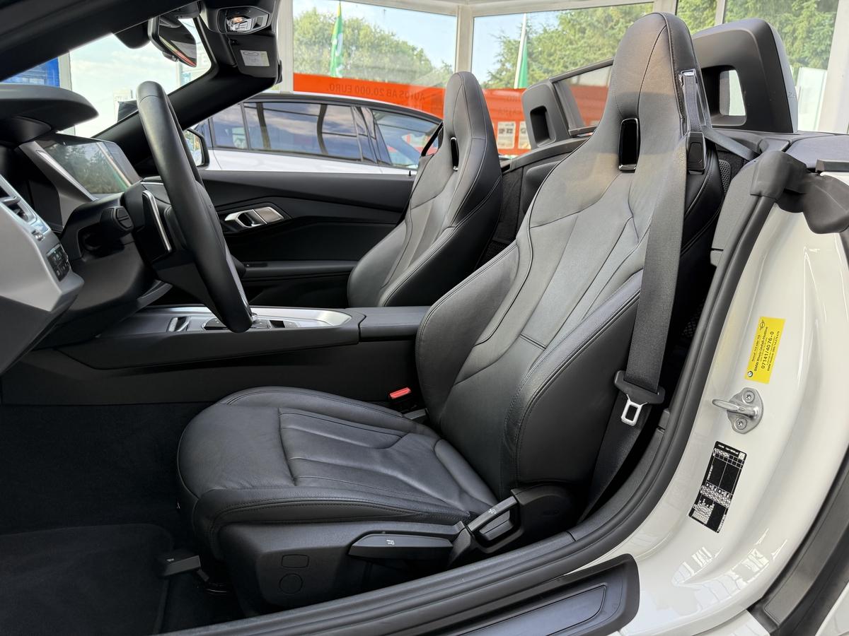 BMW Z4  20i sDrive Advantage