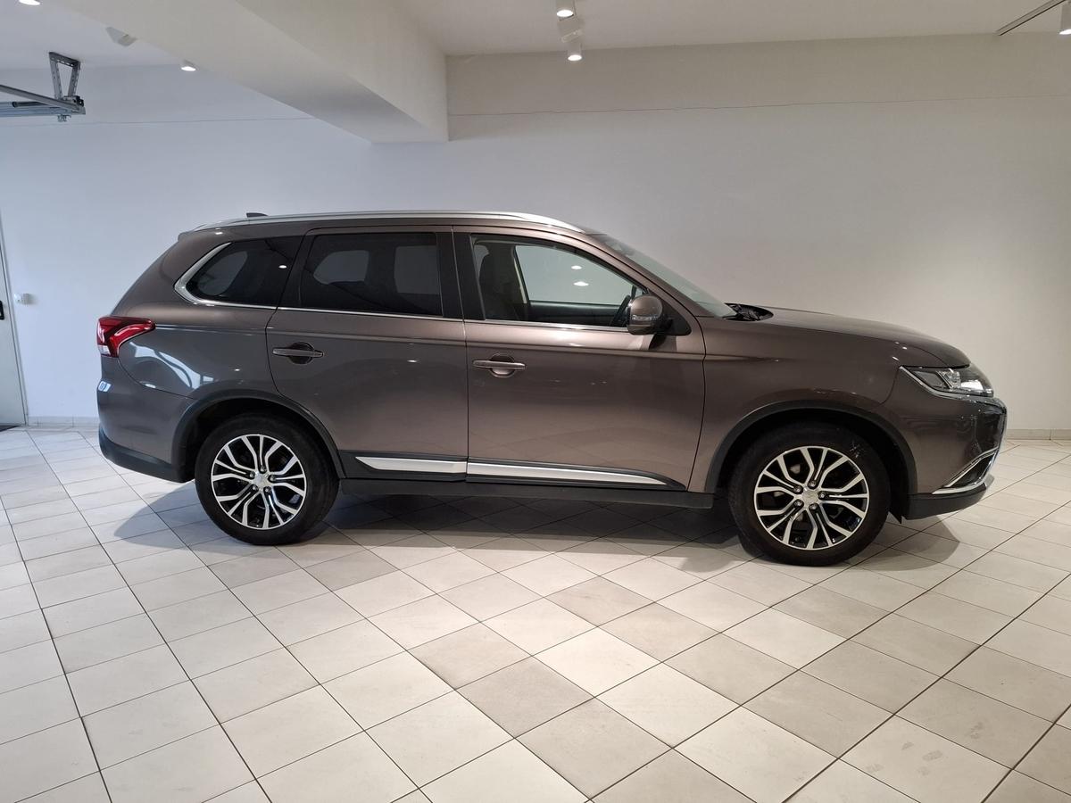 Mitsubishi Outlander 2.0 Edition 100 AHK SHZ bluetooth