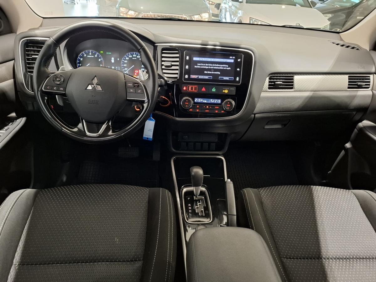 Mitsubishi Outlander 2.0 Edition 100 AHK SHZ bluetooth