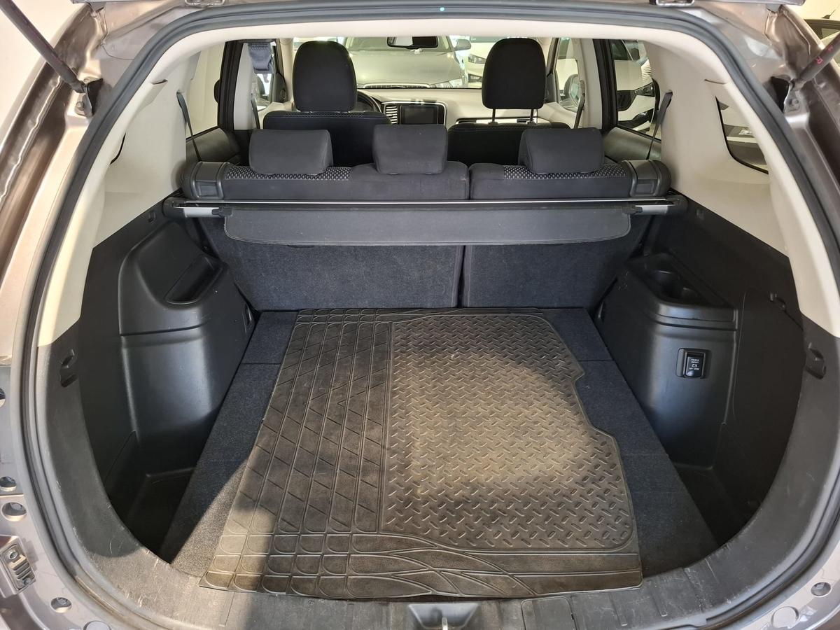 Mitsubishi Outlander 2.0 Edition 100 AHK SHZ bluetooth