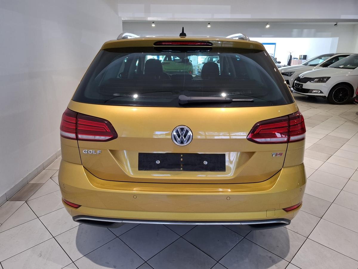 Volkswagen Golf 1.6TDI DSG AHK NAVI SHZ Standheizung