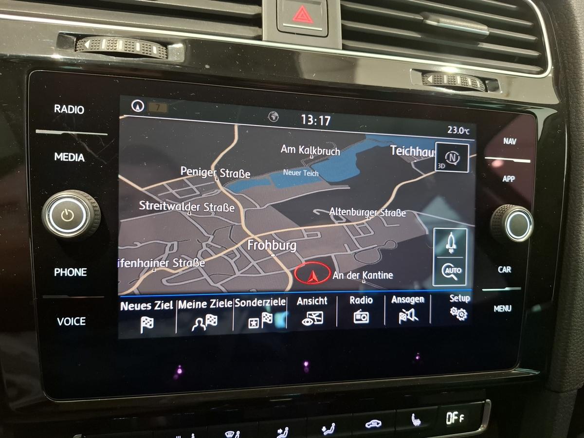 Volkswagen Golf 1.6TDI DSG AHK NAVI SHZ Standheizung