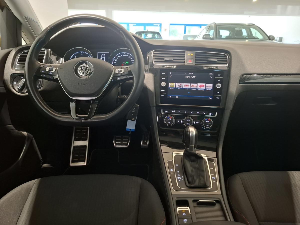 Volkswagen Golf 1.6TDI DSG AHK NAVI SHZ Standheizung