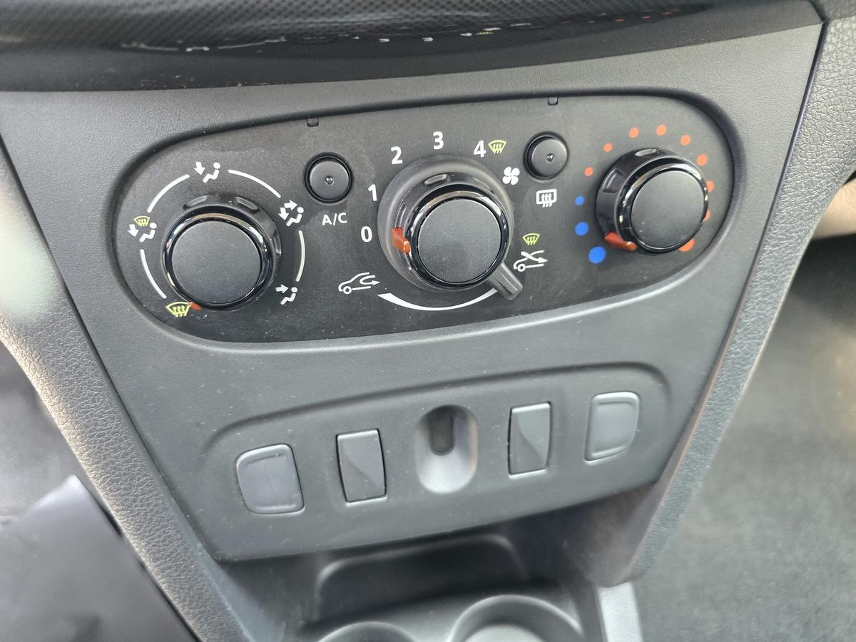 Dacia Sandero Stepway 1.0 SCe75 Essential # KLIMA # DAB 