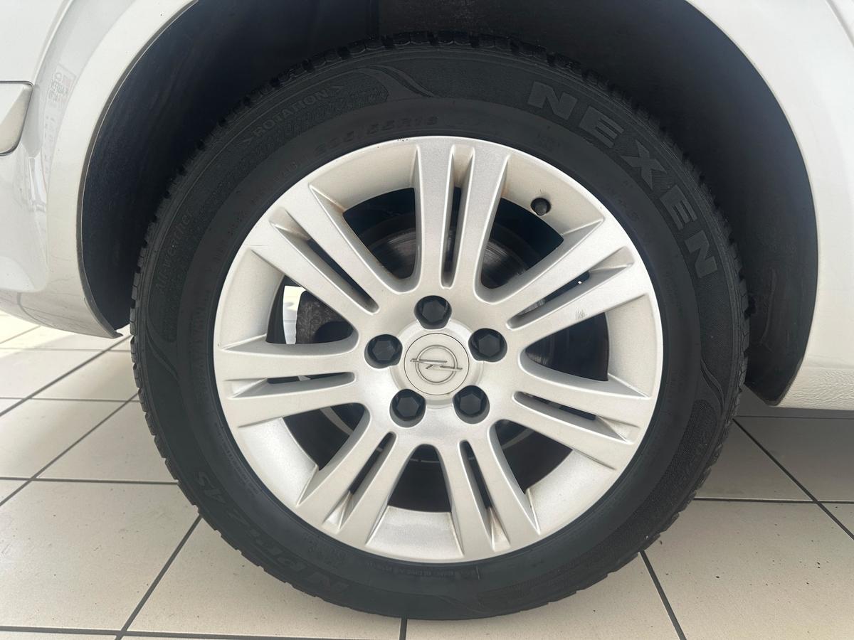 Opel Astra 1.6 Innovation 110 Jahre