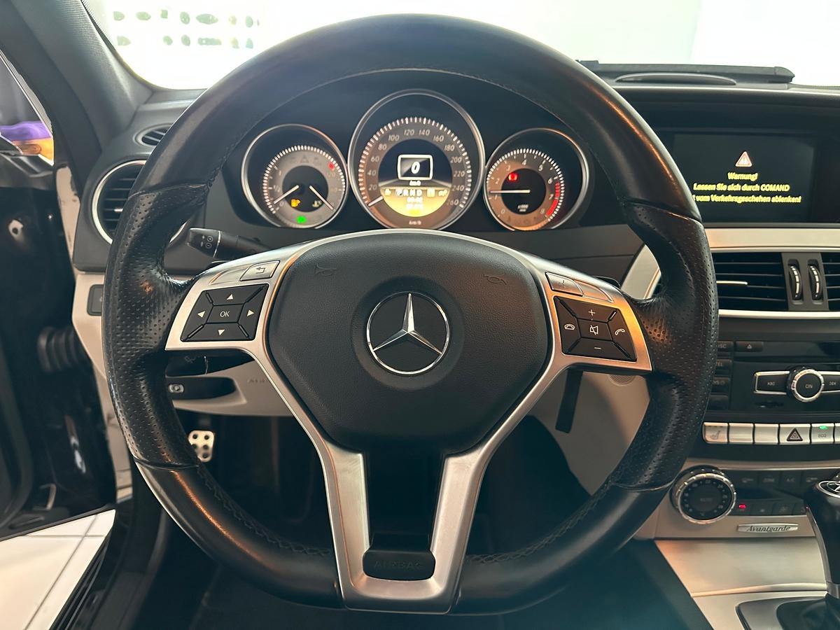 Mercedes-Benz C 200 CGI Avantgarde BlueEfficiency 