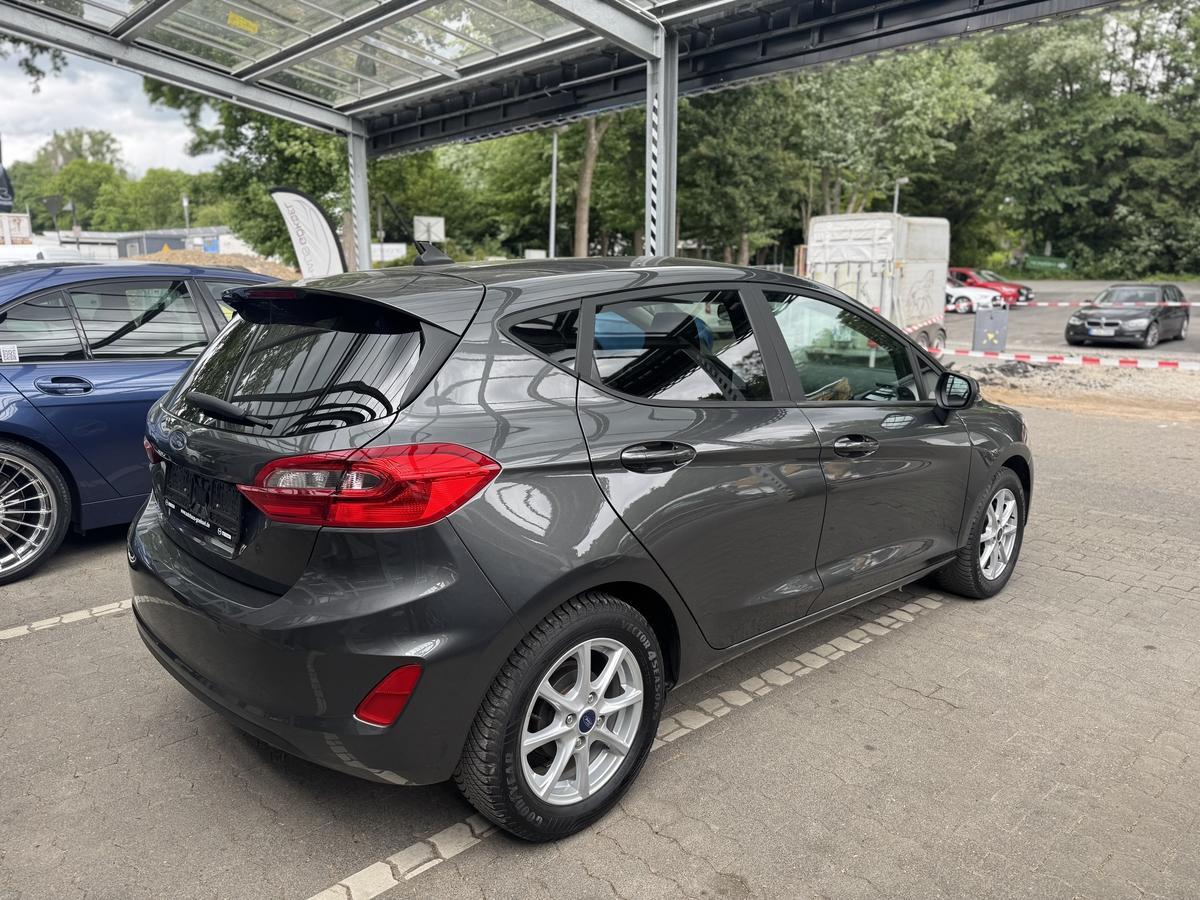 Ford Fiesta 75PS- Allwetterreifen,Frontscheibenheizung, Navi, SHZ