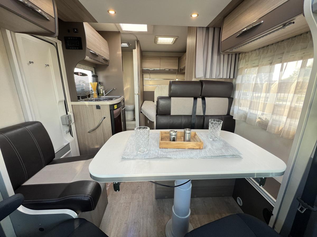 Chausson Flash 515 Markise+Hubbett+TV+Kamera+Stützen