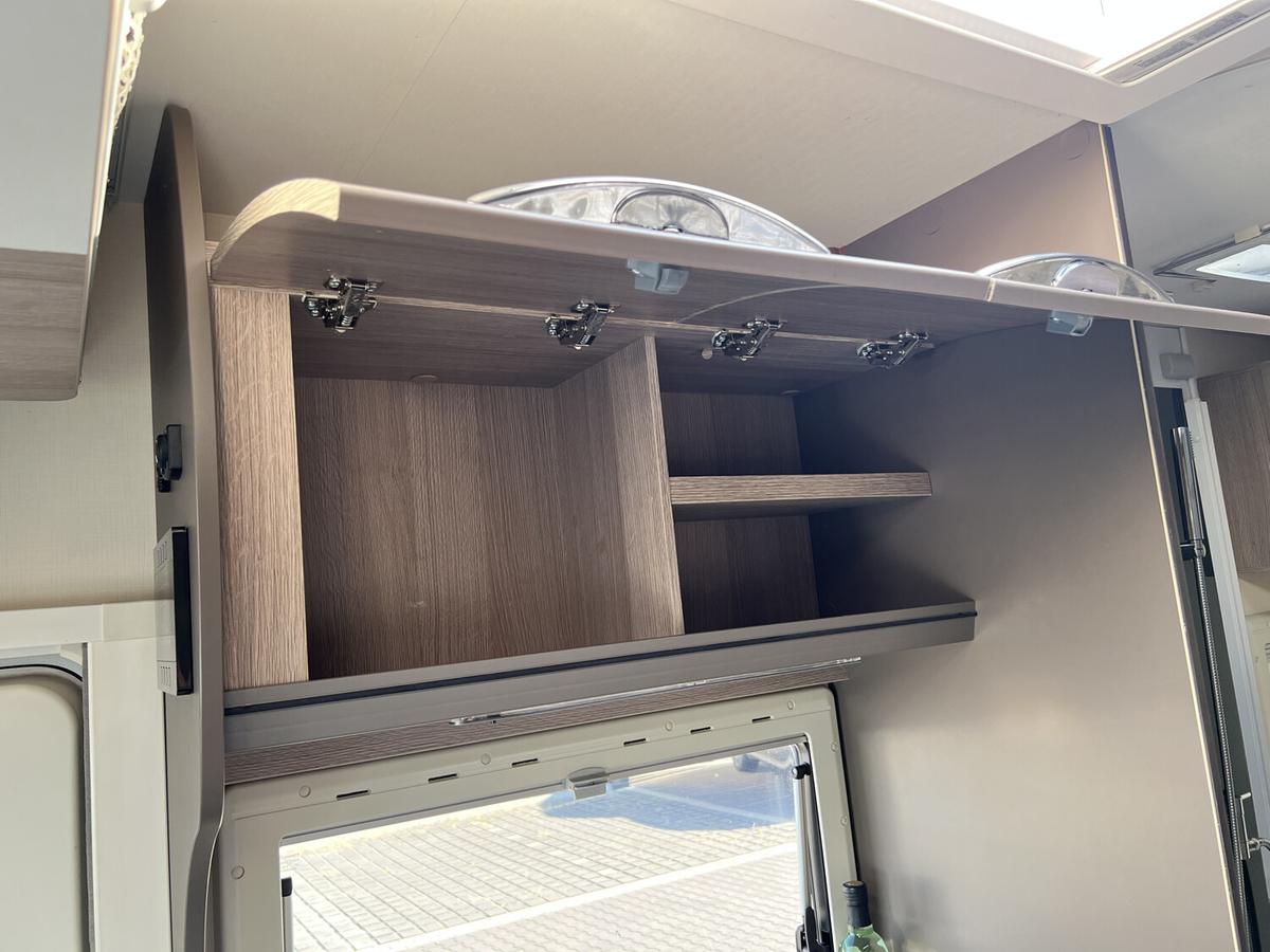 Chausson Flash 515 Markise+Hubbett+TV+Kamera+Stützen