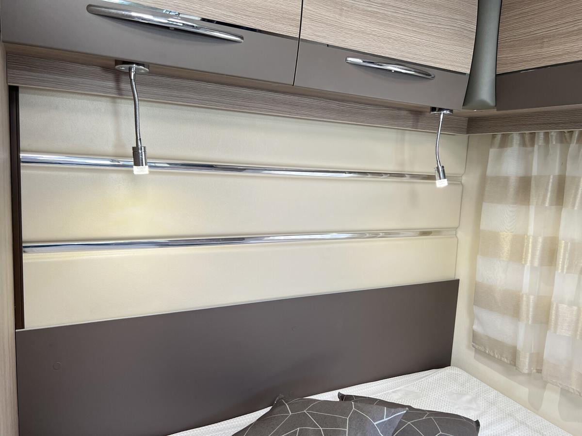 Chausson Flash 515 Markise+Hubbett+TV+Kamera+Stützen