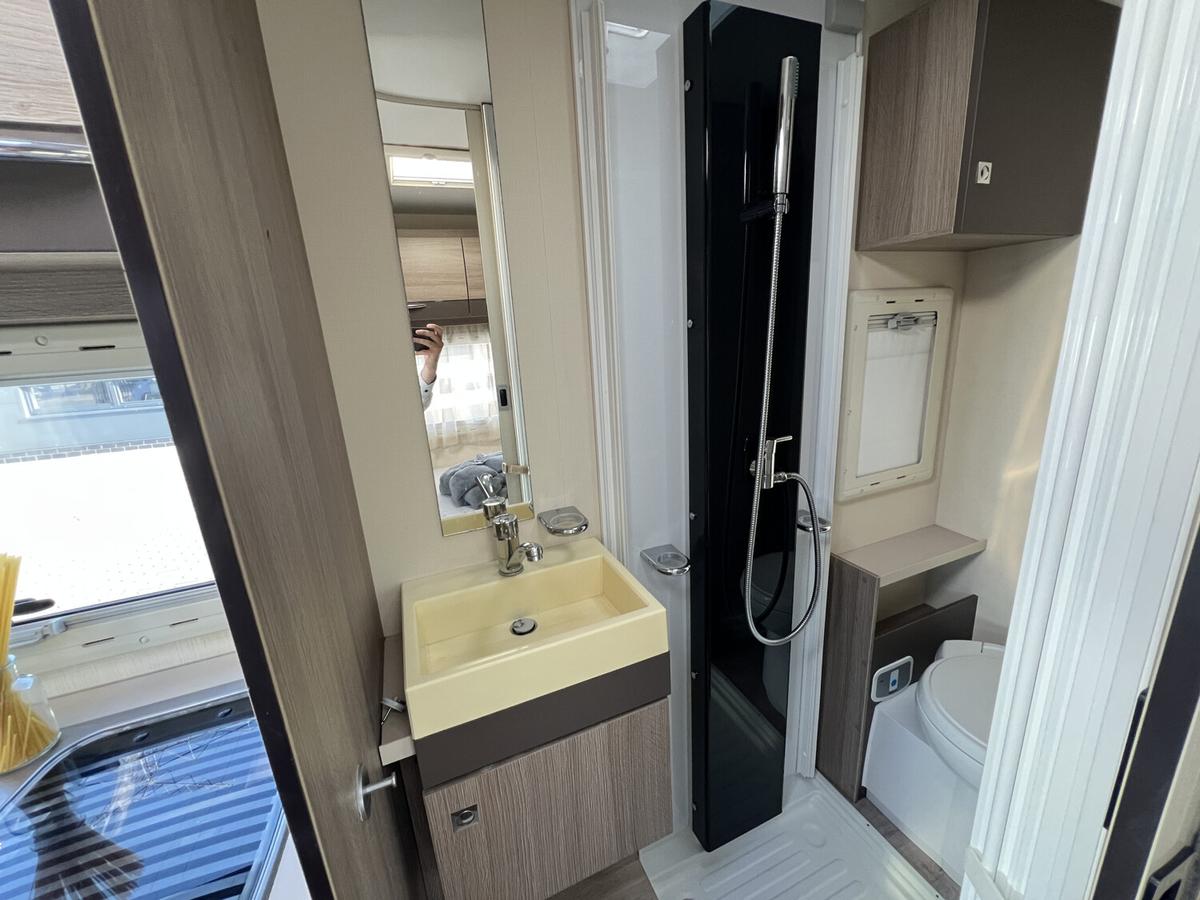 Chausson Flash 515 Markise+Hubbett+TV+Kamera+Stützen