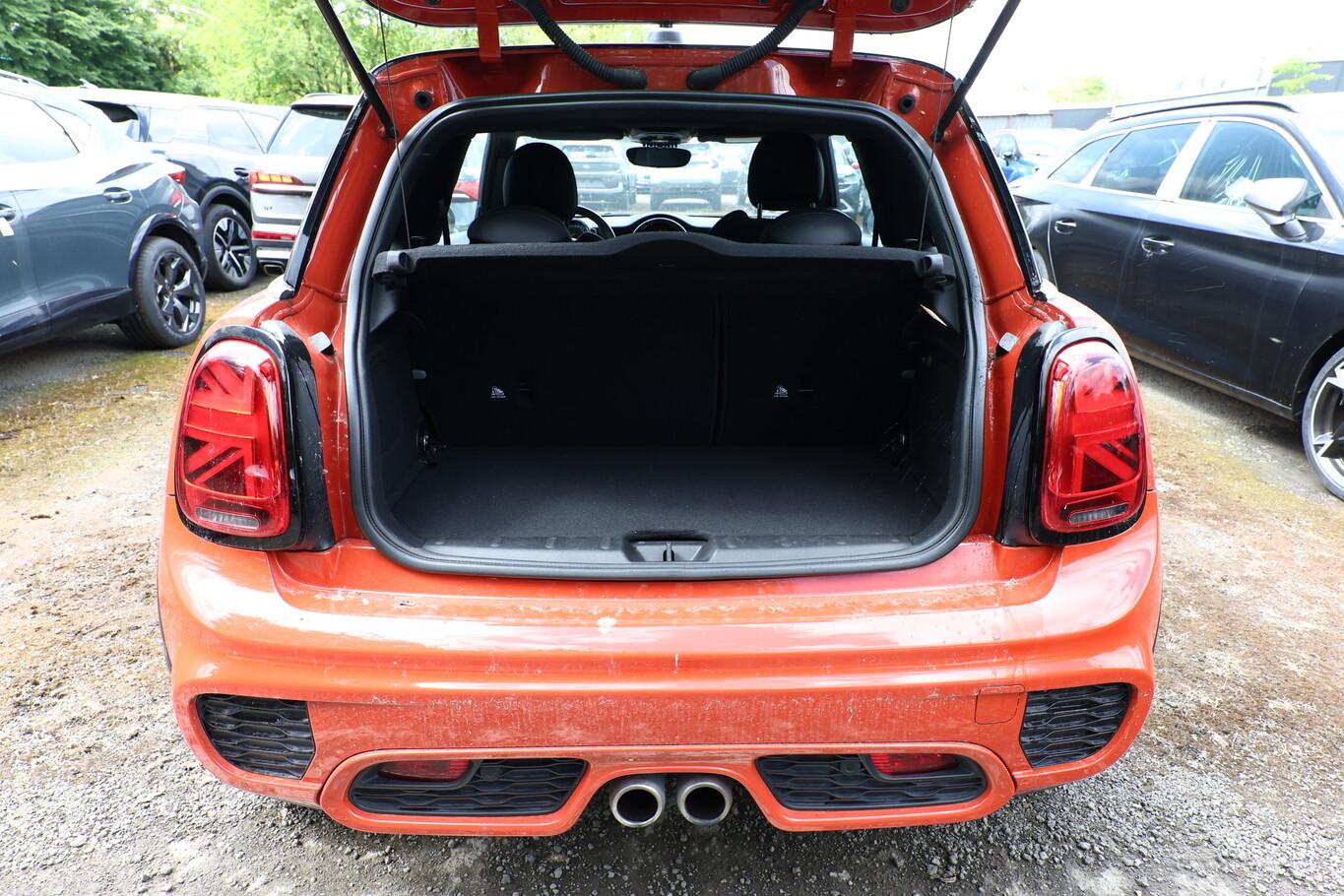 MINI Cooper Cooper S 192 JCW Nav Pano LED PDC Leder SHZ DCC