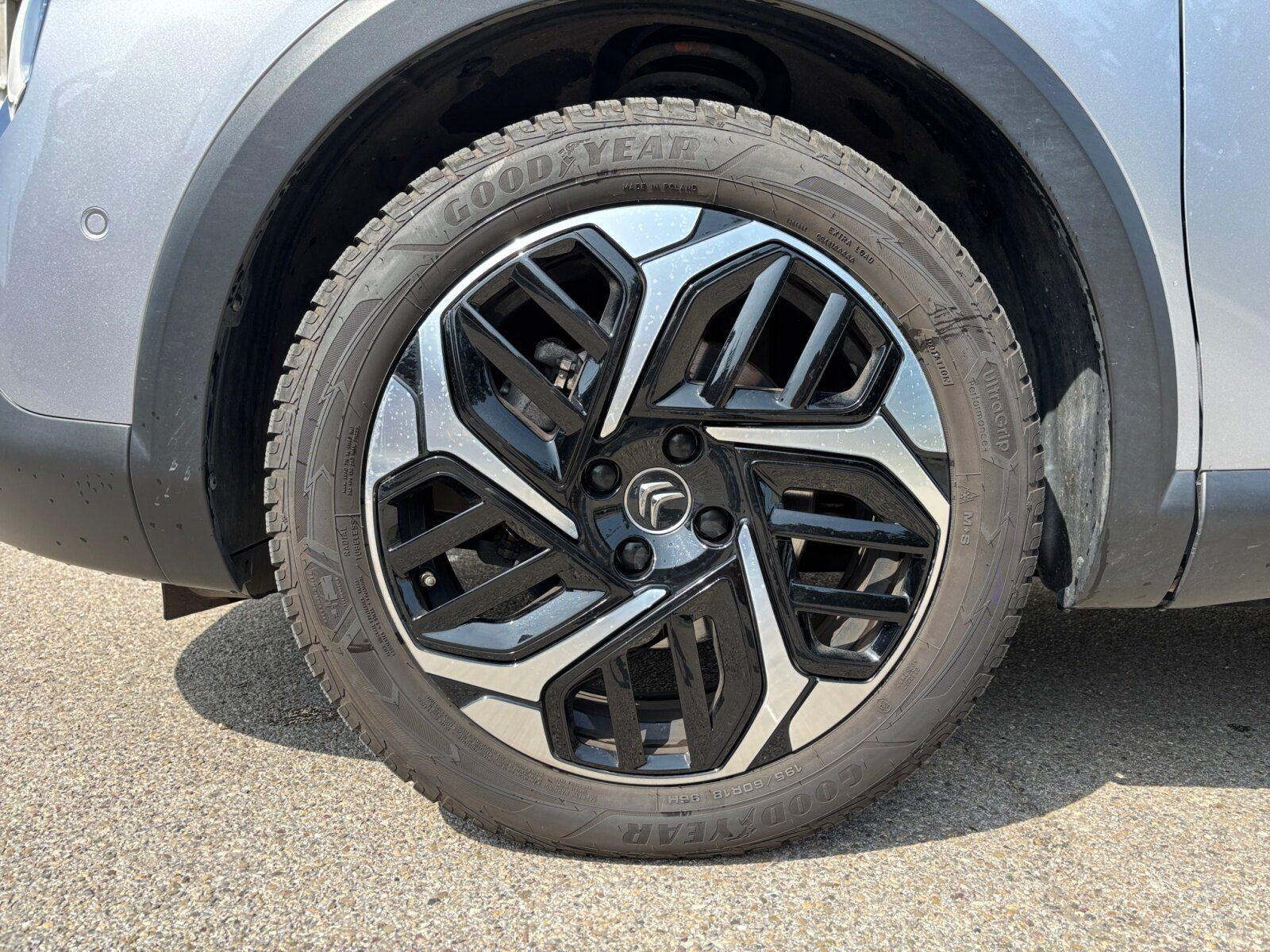 Citroën C4 Shine 1.2 PureTech PANORAMADACH+NAVIGATION