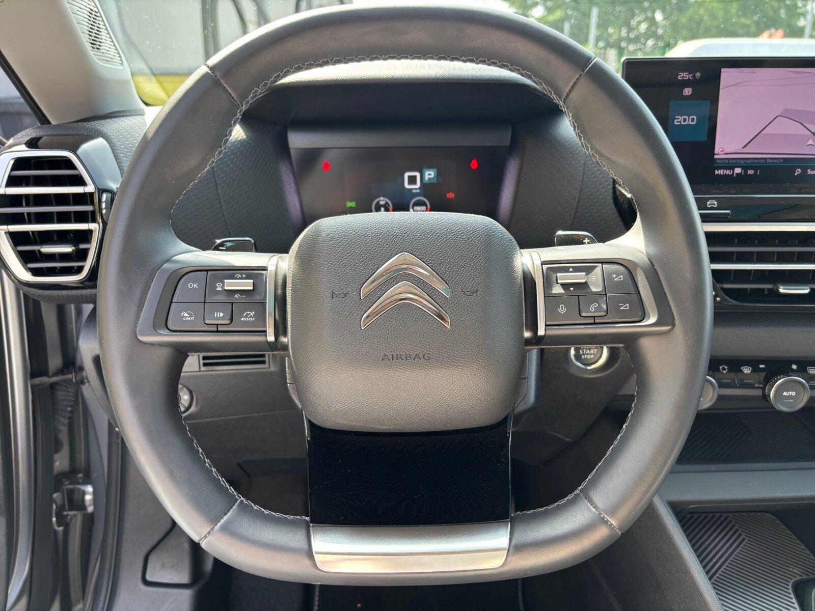 Citroën C4 Shine 1.2 PureTech PANORAMADACH+NAVIGATION