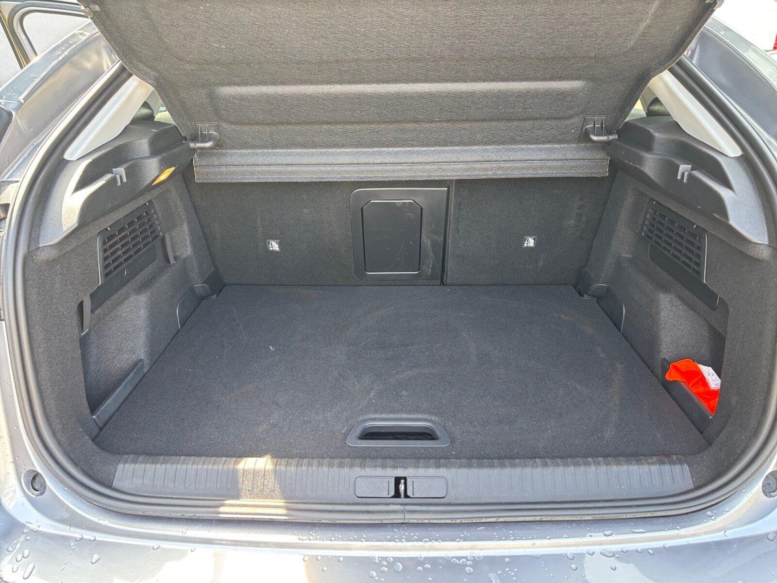 Citroën C4 Shine 1.2 PureTech PANORAMADACH+NAVIGATION