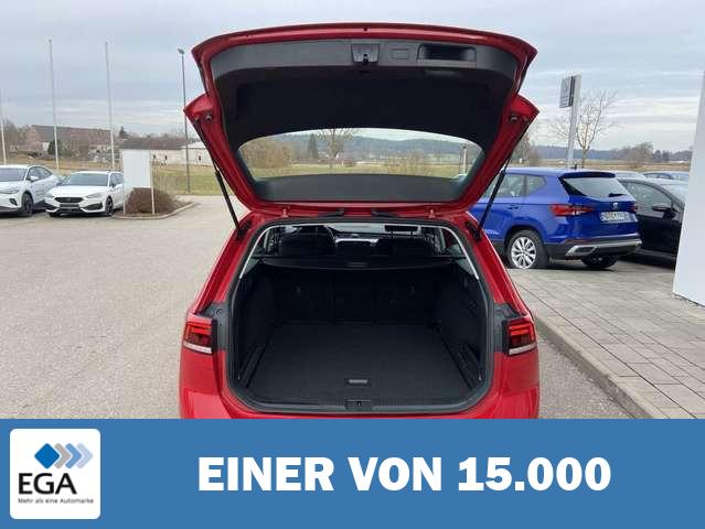 Volkswagen Passat Variant 2.0 TDI DSG BUSINESS NAVI+LED+AHK