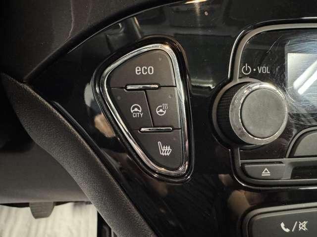 Opel Corsa E 1.4 Innovation ecoFlex Bi-Xenon*Glasdach