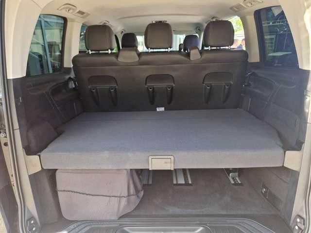 Mercedes-Benz V -Klasse 5-Sitzer mit Schlaffunktion