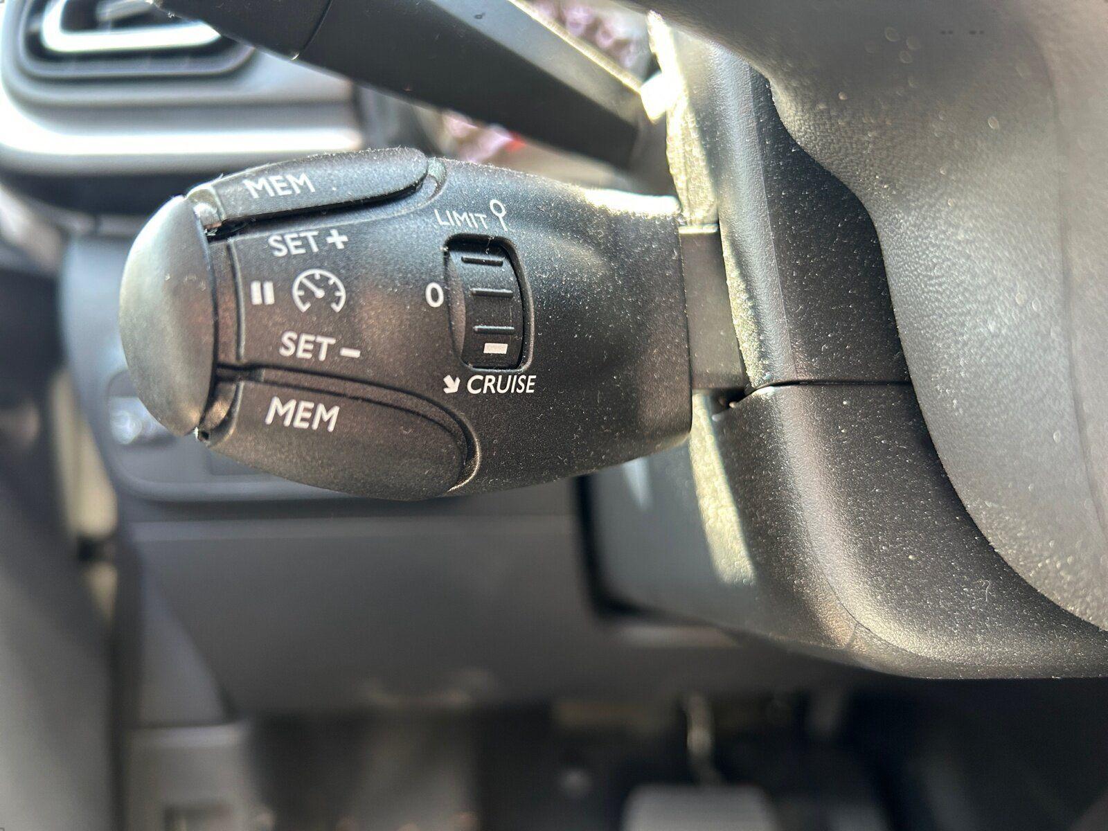 Citroën C3 Shine 1.2 PureTech RFK+KEYLESS-GO+KLIMA+AUTOM