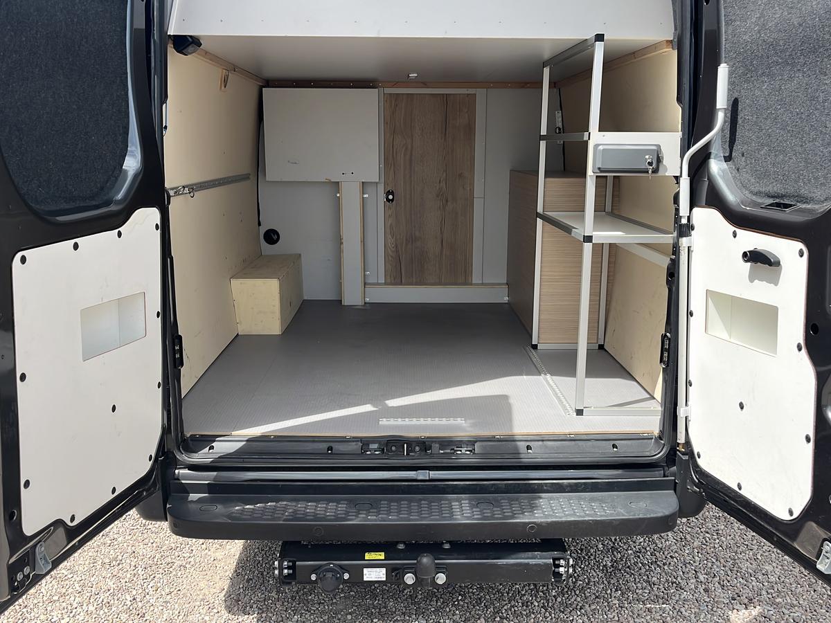 Iveco Daily 35S2HA8V 4t *Markise*Solaranlage*große Heckgarage*