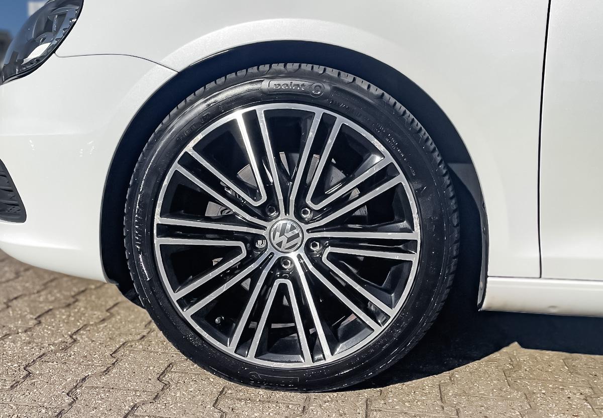Volkswagen Eos Exclusive 2.0 TDI PANO SHZ DYNAUDIO NAVI