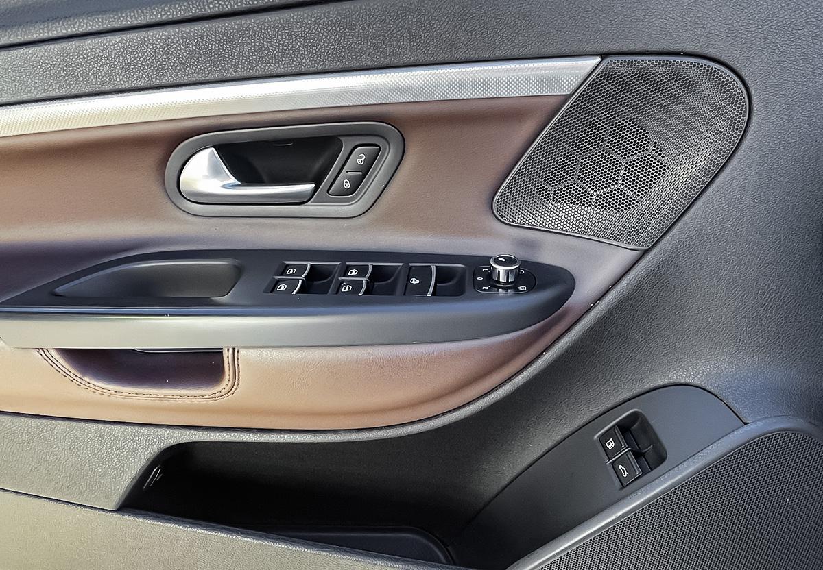 Volkswagen Eos Exclusive 2.0 TDI PANO SHZ DYNAUDIO NAVI