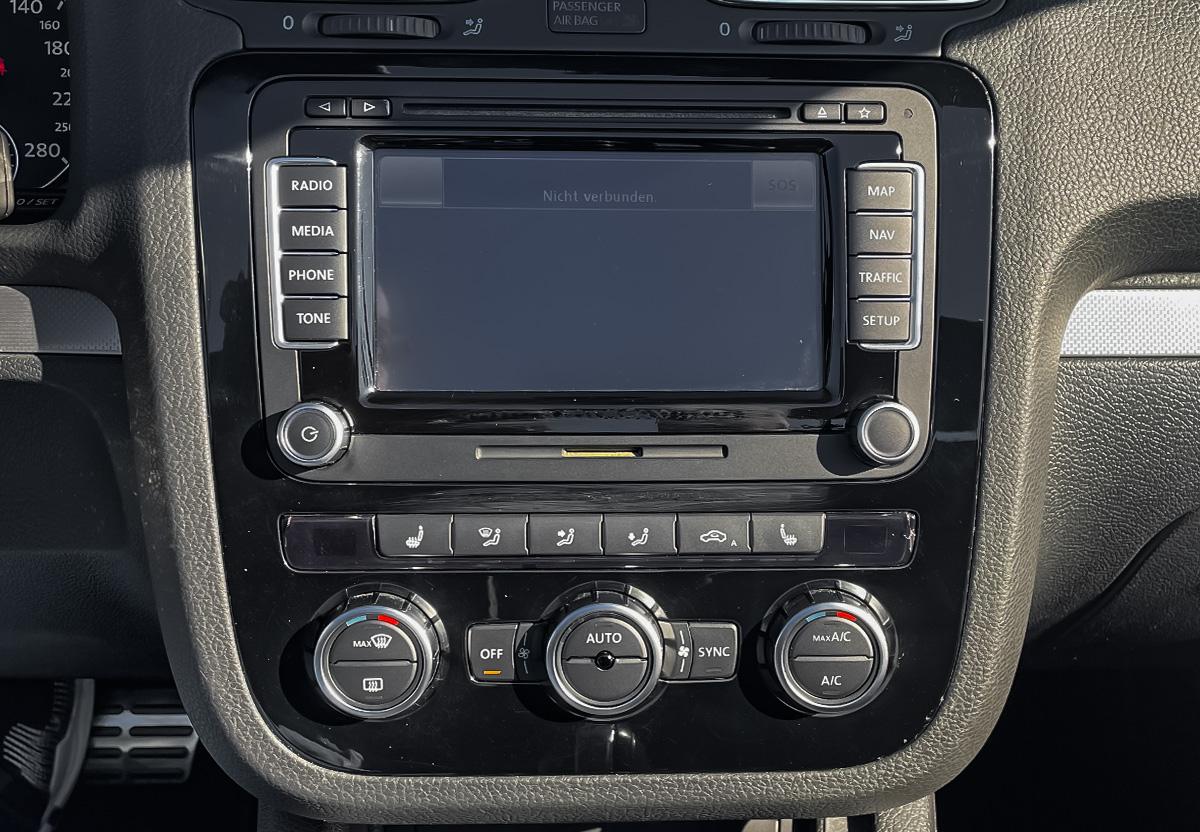 Volkswagen Eos Exclusive 2.0 TDI PANO SHZ DYNAUDIO NAVI