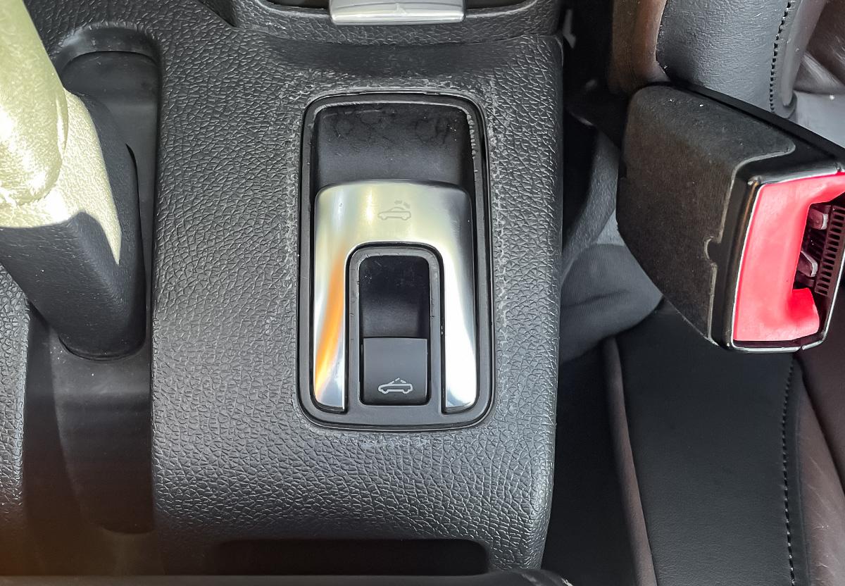 Volkswagen Eos Exclusive 2.0 TDI PANO SHZ DYNAUDIO NAVI