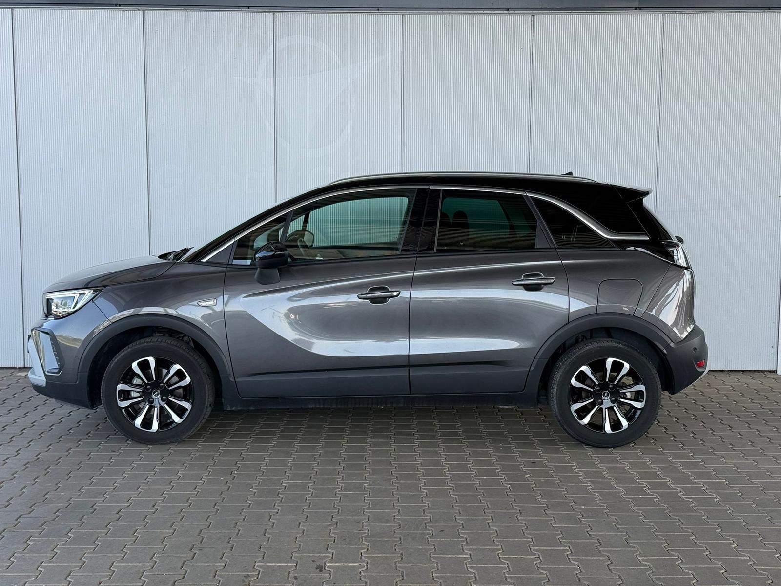 Opel Crossland 1.2 turbo 110PK 6MT Elegance Panoramadach / Klima Automatic / PDC v+h