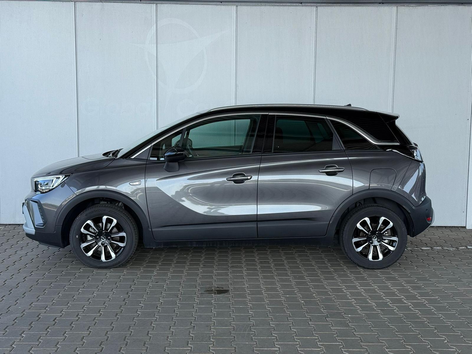Opel Crossland 1.2 turbo 110PK 6MT Elegance Panoramadach / Klima Automatic / PDC v+h